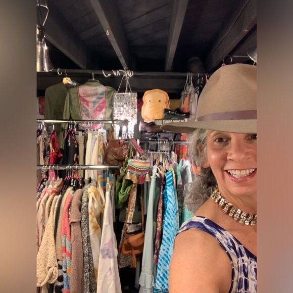 🎊♻️❤️LIKE THIS LISTING TO BE NOTIFIED WHEN I GO LIVE  🎉🛍💥 - Picture 1 of 10